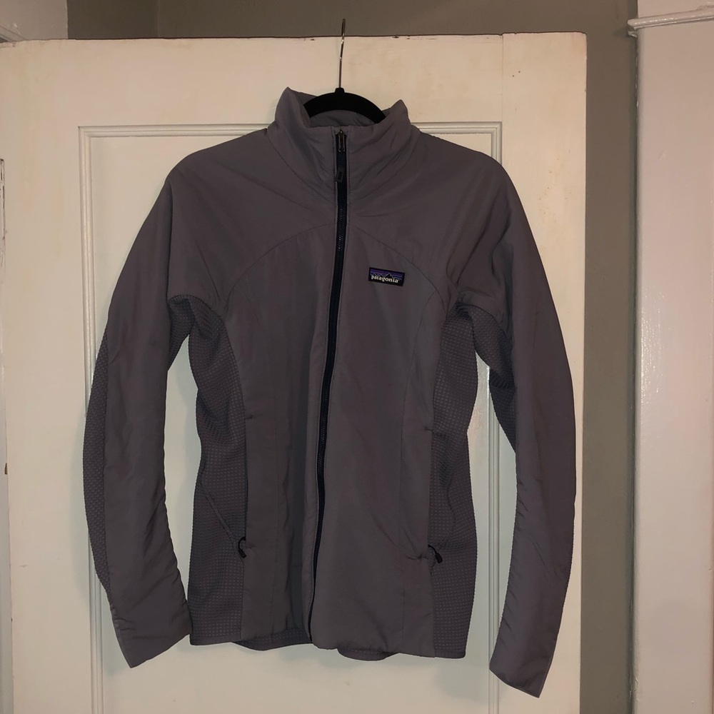 Women’s Patagonia zip up, medium, lavender